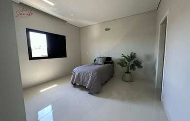 Imagem: A casa em condomínio possui 3 Dormitórios, 5 Banheiros, 4