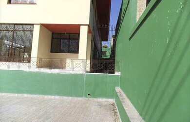 Imagem: O depósito possui 607m² de Área e está localizado em Lapa