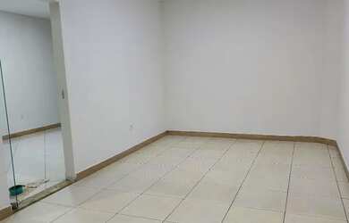 Imagem: A casa possui 2 Dormitórios, 2 Banheiros, 1 Vaga na garagem