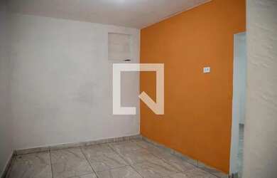 Imagem: A casa possui 1 Dormitório, 1 Banheiro e 32m² de Área e está