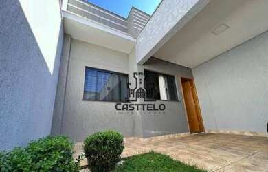 Imagem: A casa possui 3 Dormitórios, 3 Banheiros, 1 Vaga na garagem