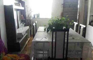 Imagem 2: VENDO ESTA CASA NA ILHA. 1 Vaga na garageme5 Dormitórios