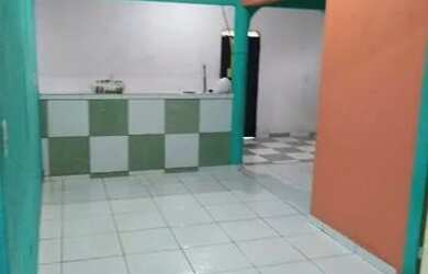 Imagem: A casa possui 2 Dormitórios, 2 Banheiros, 1 Vaga na garagem