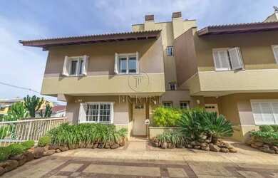 Imagem: A casa em condomínio possui 2 Dormitórios, 5 Banheiros, 3