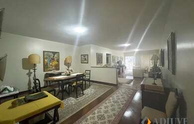 Imagem: O apartamento possui 3 Dormitórios, 2 Banheiros, 183m² de