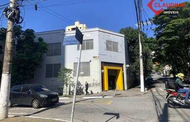 Imagem: O depósito possui 5.800m² de Área e está localizado em