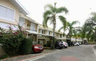 Imagem: A casa em condomínio possui 3 Dormitórios, 3 Banheiros, 2