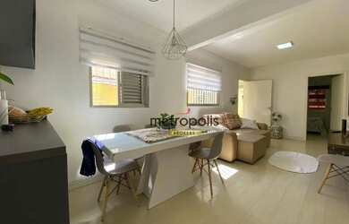 Imagem: A casa possui 2 Dormitórios, 1 Banheiro, 1 Vaga na garagem