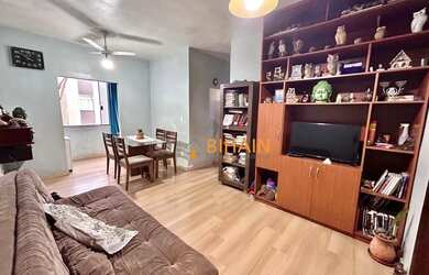 Imagem: O apartamento possui 3 Dormitórios, 1 Banheiro, 1 Vaga na garagem