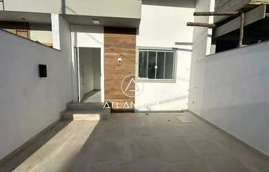 Imagem: A casa possui 2 Dormitórios, 2 Banheiros, 1 Vaga na garagem