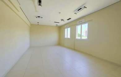 Imagem: O depósito possui 1 Vaga na garagem e 34m² de Área e está