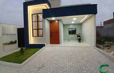 Imagem: A casa em condomínio possui 3 Dormitórios, 2 Banheiros, 2