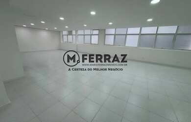 Imagem: O depósito possui 2 Vagas na garagem, 195m² de Área, Imóvel