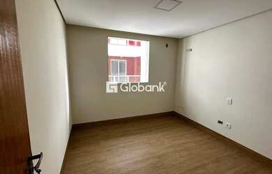 Imagem 9: Apartamento em Montes Claros, no bairro Funcionários, à venda