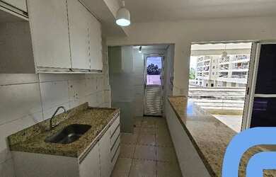 Imagem: O apartamento possui 2 Dormitórios, 2 Banheiros, 1 Vaga na