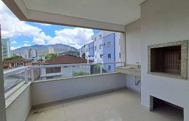 Imagem: O apartamento possui 3 Dormitórios, 1 Banheiro, 2 Vagas na