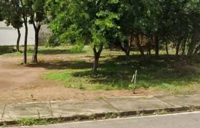 Imagem: O terreno possui 212m² de Área e está localizado em Plano