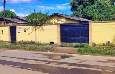 Imagem: A casa possui 2 Dormitórios, 5 Banheiros, 100m² de Área e