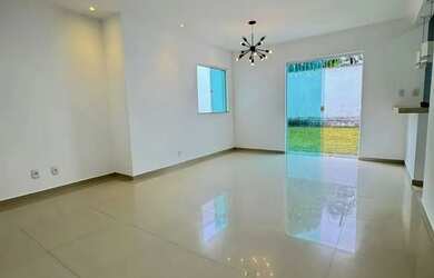 Imagem: A casa em condomínio possui 3 Dormitórios, 3 Banheiros, 2