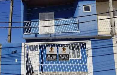 Imagem: A casa possui 3 Dormitórios, 2 Banheiros, 1 Vaga na garagem
