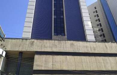 Imagem: O depósito possui 2 Vagas na garagem, 60m² de Área e está