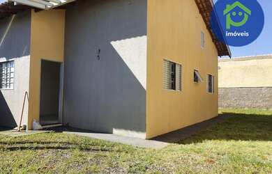 Imagem: A casa possui 2 Dormitórios, 1 Banheiro, 54m² de Área e