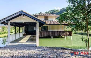 Imagem: A chácara possui 20.000m² de Área e está localizado em