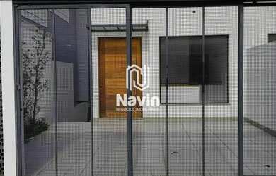 Imagem: A casa possui 3 Dormitórios, 2 Banheiros, 1 Vaga na garagem