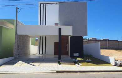 Imagem: A casa em condomínio possui 3 Dormitórios, 4 Banheiros, 2