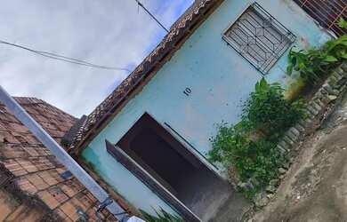 Imagem: A casa possui 3 Dormitórios e 3 Banheiros e está localizado