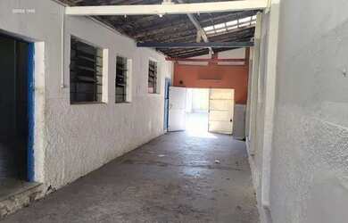 Imagem: O depósito possui 400m² de Área e está localizado em Ipiranga