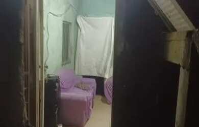 Imagem: A casa possui 2 Dormitórios, 1 Banheiro, 8m² de Área e está