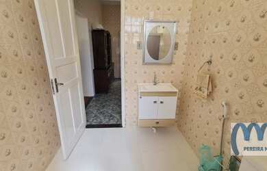 Imagem 10: Casa linear, junto rua da caminhada, próxima ao College