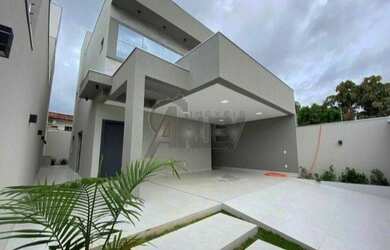 Imagem: A casa possui 3 Dormitórios, 1 Banheiro e está localizado