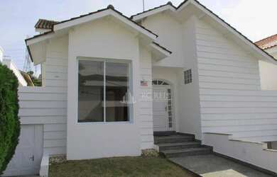 Imagem: A casa em condomínio possui 3 Dormitórios, 4 Banheiros, 3