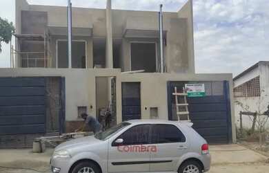 Imagem: A casa possui 2 Dormitórios, 2 Banheiros, 1 Vaga na garagem