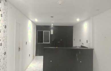 Imagem 12: Alugo casa. Varanda, 1 Banheiroe2 Dormitórios