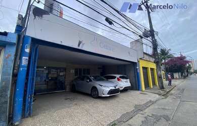 Imagem: A casa possui 5 Dormitórios, 4 Banheiros, 3 Vagas na garagem