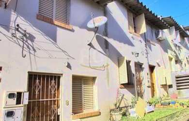 Imagem: A casa possui 2 Dormitórios, 1 Banheiro, 70m² de Área e