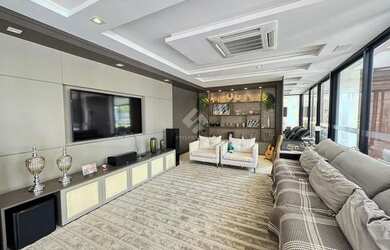 Imagem: A casa em condomínio possui 4 Dormitórios, 5 Banheiros, 4