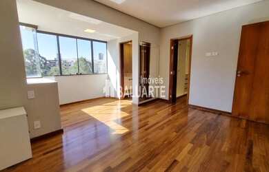 Imagem: O apartamento possui 4 Dormitórios, 3 Banheiros, 3 Vagas na