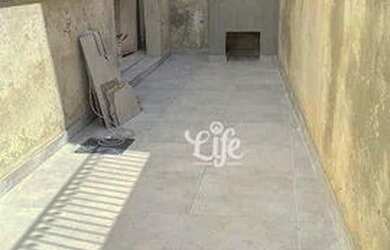 Imagem: A casa possui 3 Dormitórios, 3 Banheiros, 2 Vagas na garagem