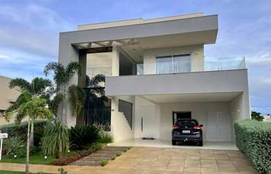 Imagem: A casa em condomínio possui 3 Dormitórios, 5 Banheiros, 3