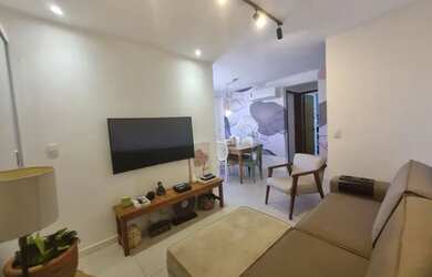 Imagem: O apartamento possui 2 Dormitórios, 2 Banheiros, 1 Vaga na