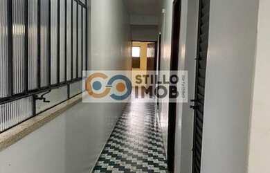 Imagem: A casa possui 4 Dormitórios, 3 Banheiros e 300m² de Área