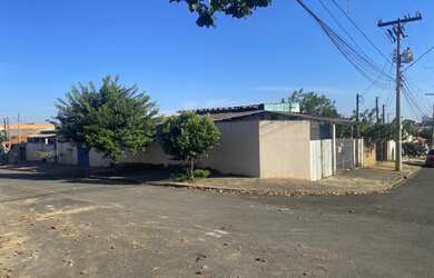 Imagem 10: Casa a venda. 291m² de Área, 2 Vagas na garageme2 Dormitórios