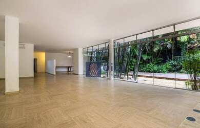 Imagem: A casa para alugar possui 5 Dormitórios, 5 Banheiros, 5 Vagas