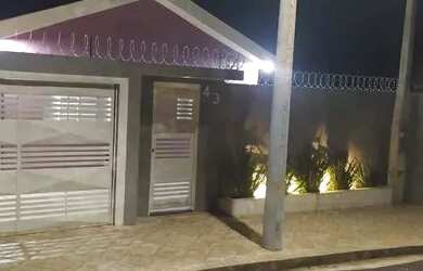 Imagem 5: Casa com área de laser. Piscina, Área de serviço, 120m² de Áreae3...