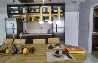 Imagem: O apartamento possui 2 Dormitórios, 1 Banheiro, 1 Vaga na garagem