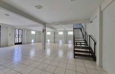 Imagem: O depósito possui 320m² de Área e está localizado em Chácara